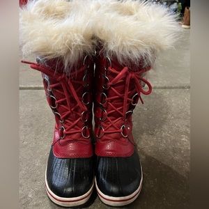 Gently worn Sorel winter boots